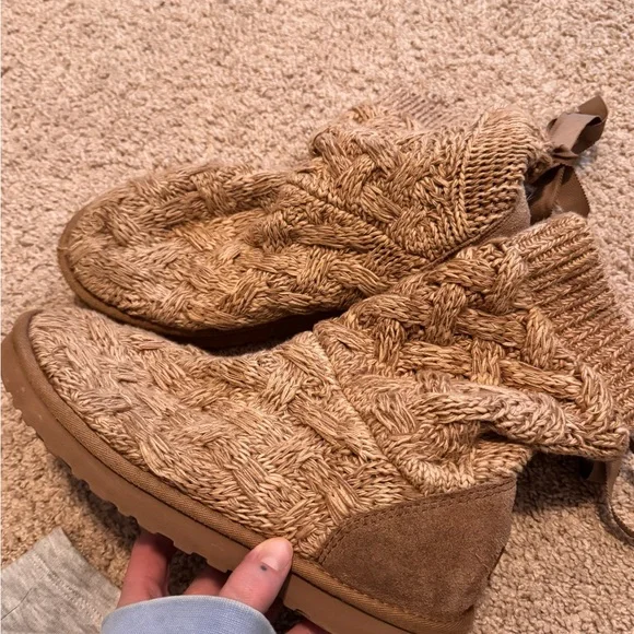 UGG Tan Knit Boots - Picture 3 of 5